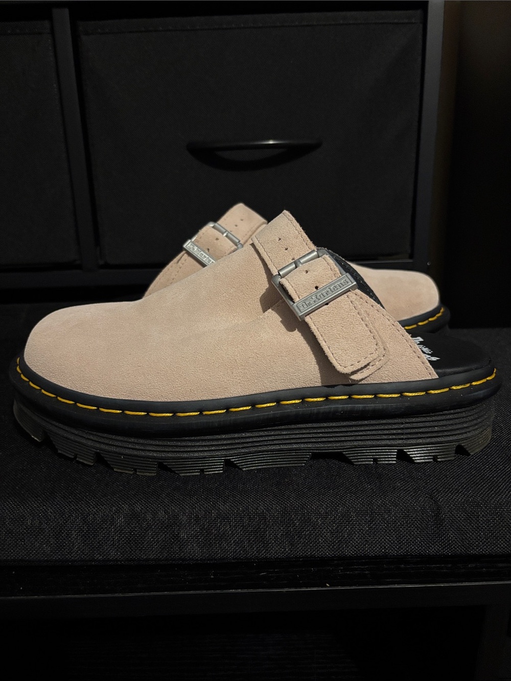 Dr. Martens Zebzag Mule in Powder Pink
